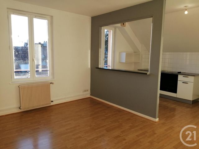 Appartement F2 à louer - 2 pièces - 56.52 m2 - MONTBELIARD - 25 - FRANCHE-COMTE - Century 21 Agence De La Gare