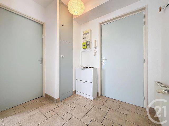 Appartement F2 à louer - 2 pièces - 45.0 m2 - VIEUX CHARMONT - 25 - FRANCHE-COMTE - Century 21 Agence De La Gare