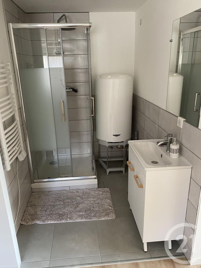 Appartement F2 à louer - 2 pièces - 40.0 m2 - HERIMONCOURT - 25 - FRANCHE-COMTE - Century 21 Agence De La Gare