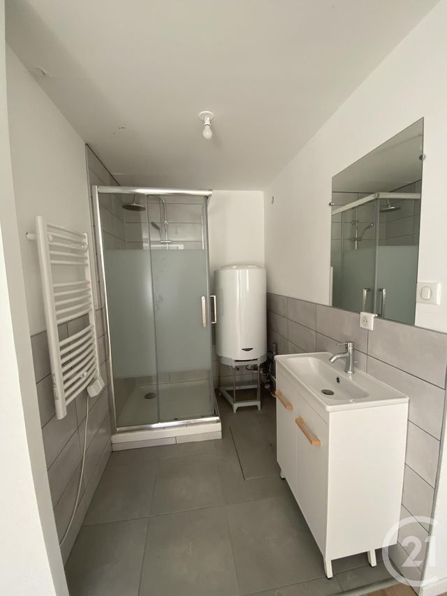 Appartement F2 à louer - 2 pièces - 40.0 m2 - HERIMONCOURT - 25 - FRANCHE-COMTE - Century 21 Agence De La Gare