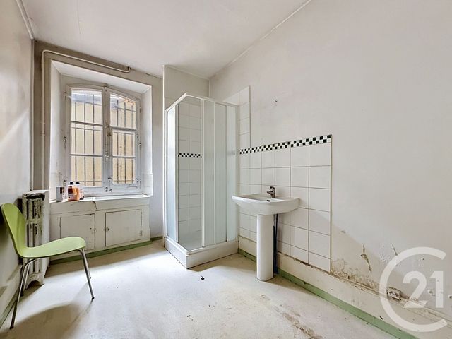 Appartement Atelier d'artiste à vendre - 4 pièces - 122.53 m2 - MONTBELIARD - 25 - FRANCHE-COMTE - Century 21 Agence De La Gare