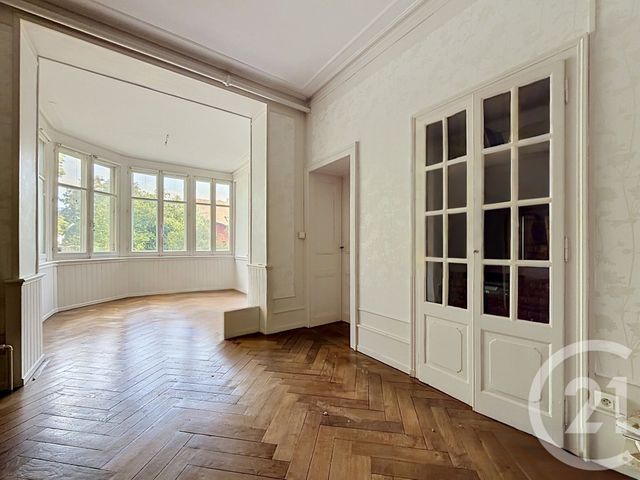 Appartement Atelier d'artiste à vendre - 4 pièces - 122.53 m2 - MONTBELIARD - 25 - FRANCHE-COMTE - Century 21 Agence De La Gare