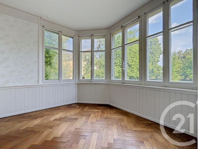 Appartement Atelier d'artiste à vendre - 4 pièces - 122.53 m2 - MONTBELIARD - 25 - FRANCHE-COMTE - Century 21 Agence De La Gare
