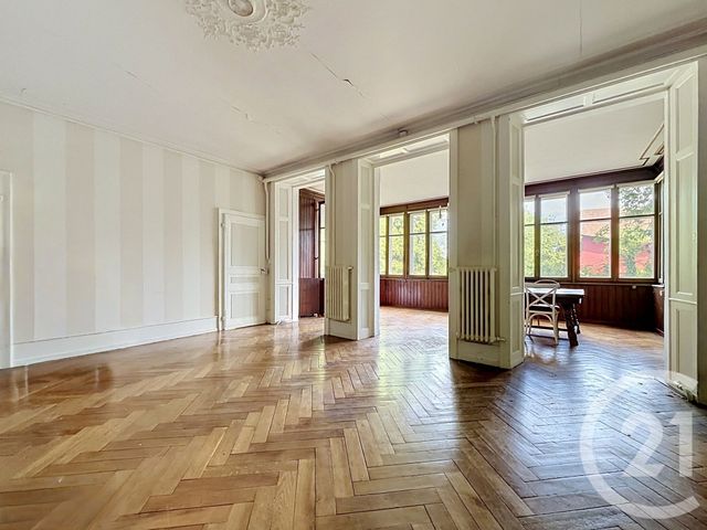 Appartement Atelier d'artiste à vendre - 4 pièces - 122.53 m2 - MONTBELIARD - 25 - FRANCHE-COMTE - Century 21 Agence De La Gare