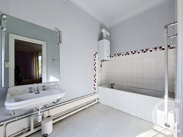 Appartement F4 à vendre - 4 pièces - 98.97 m2 - MONTBELIARD - 25 - FRANCHE-COMTE - Century 21 Agence De La Gare