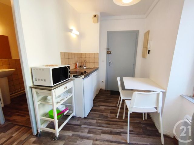 Appartement F1 à louer - 1 pièce - 19.0 m2 - MONTBELIARD - 25 - FRANCHE-COMTE - Century 21 Agence De La Gare