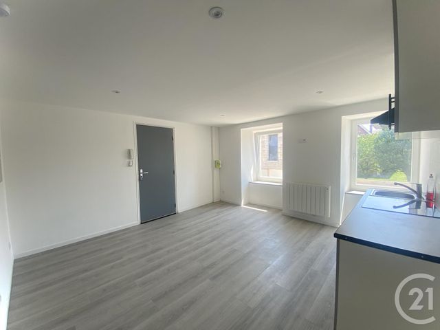 Appartement F2 à louer - 2 pièces - 36.0 m2 - TREVENANS - 90 - FRANCHE-COMTE - Century 21 Agence De La Gare