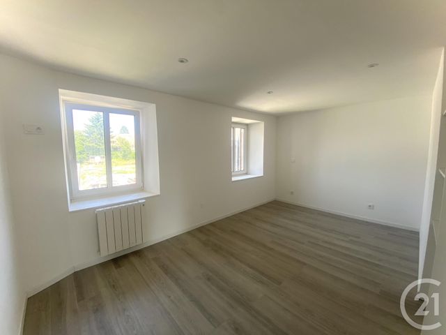 Appartement F2 à louer - 2 pièces - 36.0 m2 - TREVENANS - 90 - FRANCHE-COMTE - Century 21 Agence De La Gare