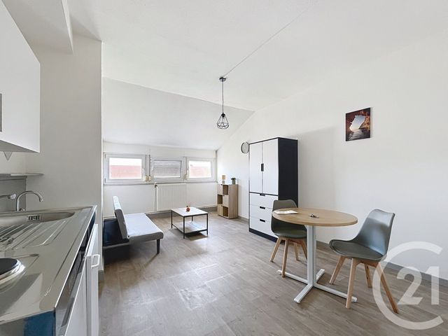 Appartement Chambre à louer - 1 pièce - 15.0 m2 - SOCHAUX - 25 - FRANCHE-COMTE - Century 21 Agence De La Gare
