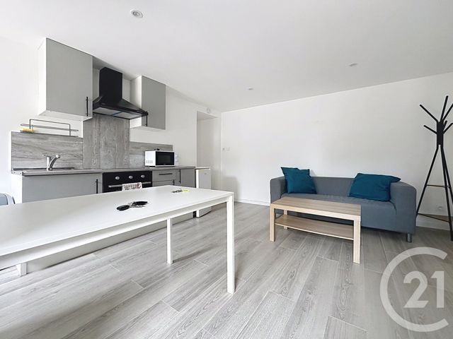 Appartement F2 à louer - 2 pièces - 37.0 m2 - TREVENANS - 90 - FRANCHE-COMTE - Century 21 Agence De La Gare