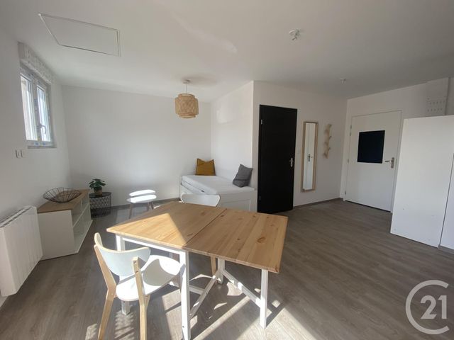 Appartement Studio à louer - 1 pièce - 30.0 m2 - AUDINCOURT - 25 - FRANCHE-COMTE - Century 21 Agence De La Gare