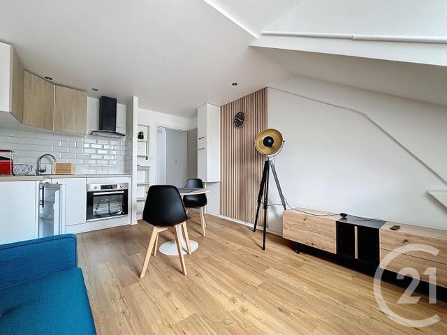 Appartement F2 à louer - 2 pièces - 32.0 m2 - MONTBELIARD - 25 - FRANCHE-COMTE - Century 21 Agence De La Gare