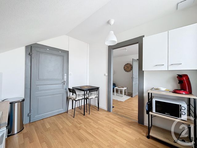 Appartement F1 à louer - 1 pièce - 33.0 m2 - MANDEURE - 25 - FRANCHE-COMTE - Century 21 Agence De La Gare