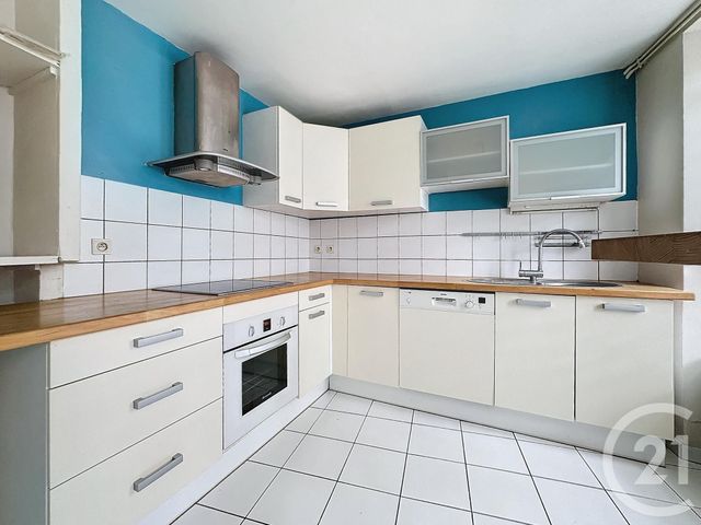 Appartement F4 à louer - 4 pièces - 82.0 m2 - MONTBELIARD - 25 - FRANCHE-COMTE - Century 21 Agence De La Gare