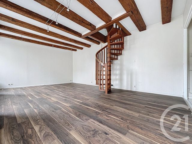 Appartement F4 à louer - 4 pièces - 82.0 m2 - MONTBELIARD - 25 - FRANCHE-COMTE - Century 21 Agence De La Gare