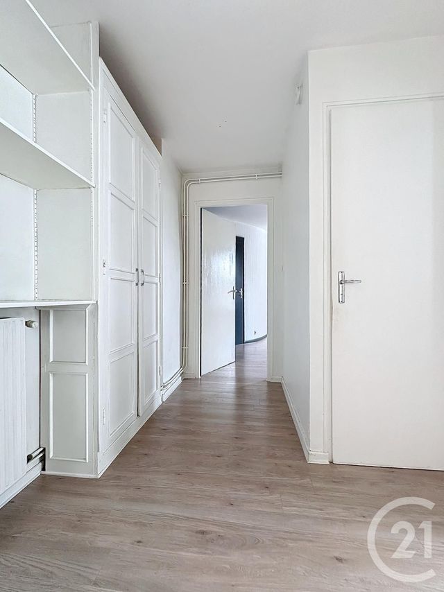 Appartement F4 à louer - 4 pièces - 82.0 m2 - MONTBELIARD - 25 - FRANCHE-COMTE - Century 21 Agence De La Gare