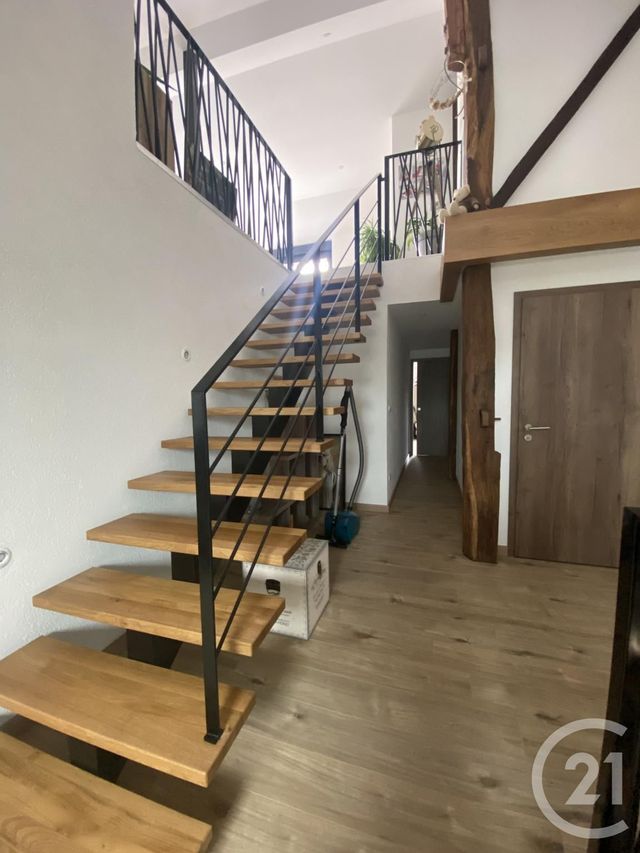 Appartement Loft à louer - 5 pièces - 115.0 m2 - LUZE - 70 - FRANCHE-COMTE - Century 21 Agence De La Gare