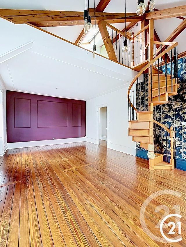 Appartement F5 à vendre - 5 pièces - 104.23 m2 - MONTBELIARD - 25 - FRANCHE-COMTE - Century 21 Agence De La Gare