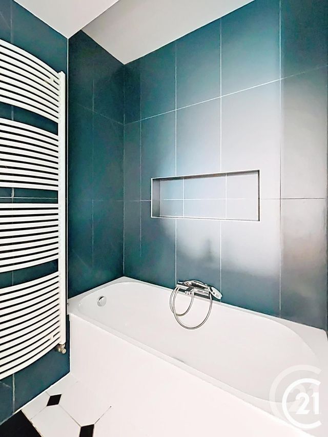 Appartement F5 à vendre - 5 pièces - 104.23 m2 - MONTBELIARD - 25 - FRANCHE-COMTE - Century 21 Agence De La Gare