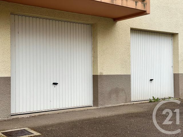 Parking à louer VIEUX CHARMONT