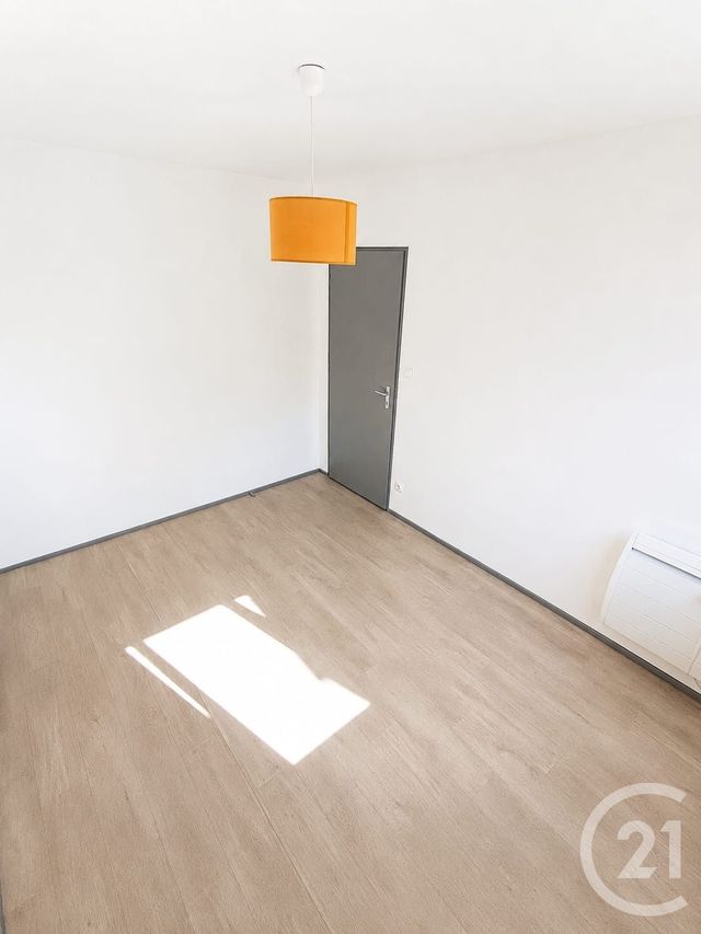 Appartement F4 à louer - 4 pièces - 77.1 m2 - VIEUX CHARMONT - 25 - FRANCHE-COMTE - Century 21 Agence De La Gare