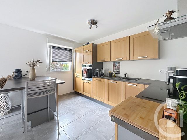 Appartement F4 à louer - 4 pièces - 80.0 m2 - MONTBELIARD - 25 - FRANCHE-COMTE - Century 21 Agence De La Gare