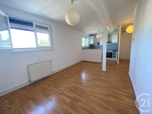 Appartement F2 à louer - 2 pièces - 42.0 m2 - MONTBELIARD - 25 - FRANCHE-COMTE - Century 21 Agence De La Gare