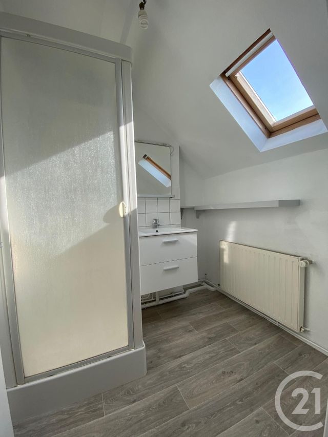 Appartement F2 à louer - 2 pièces - 42.0 m2 - MONTBELIARD - 25 - FRANCHE-COMTE - Century 21 Agence De La Gare