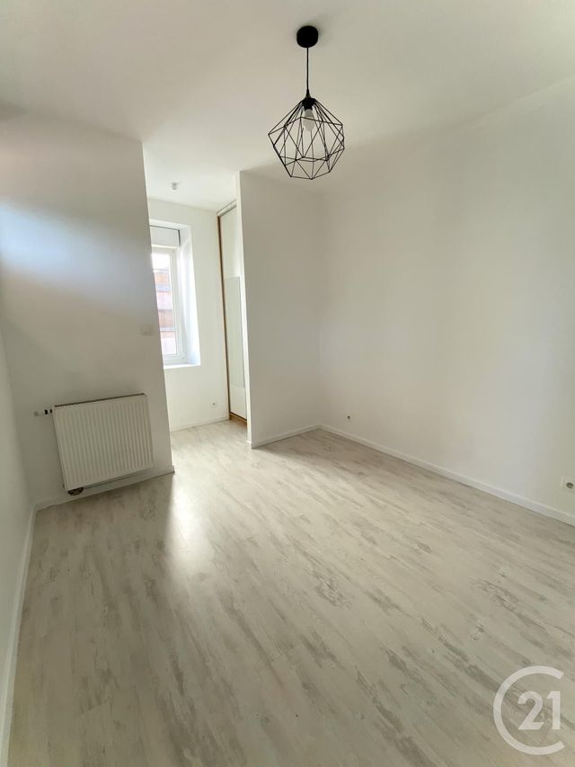 Appartement F2 à louer - 2 pièces - 48.0 m2 - AUDINCOURT - 25 - FRANCHE-COMTE - Century 21 Agence De La Gare
