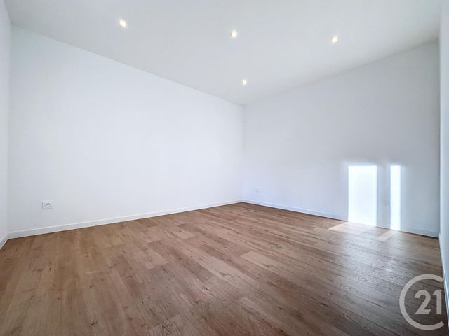 Appartement F5 à louer - 5 pièces - 115.0 m2 - MONTBELIARD - 25 - FRANCHE-COMTE - Century 21 Agence De La Gare