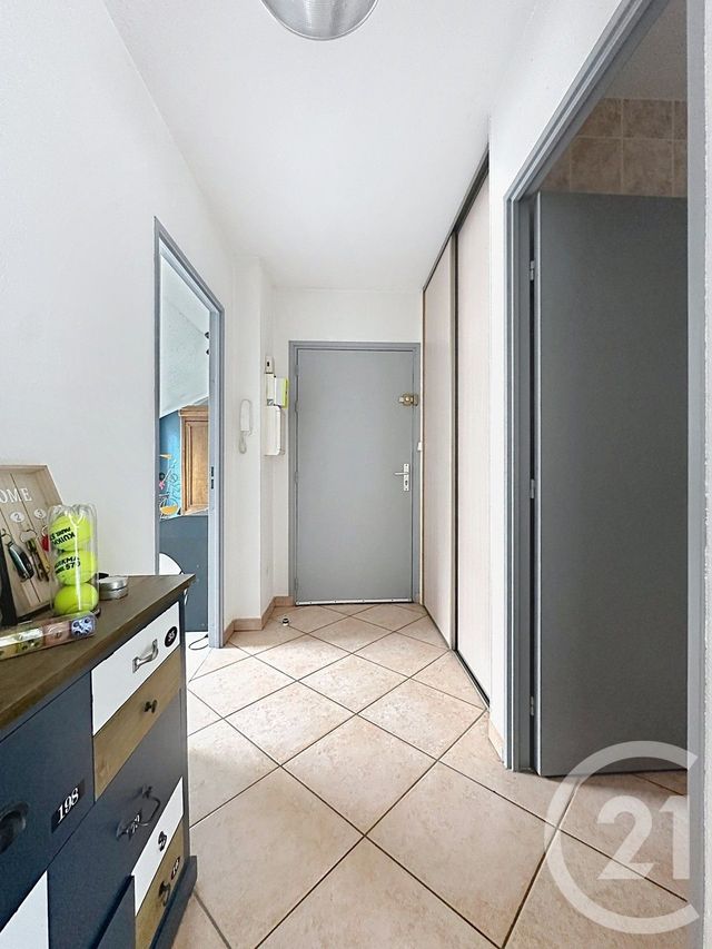 Appartement F3 à louer - 3 pièces - 74.0 m2 - MONTBELIARD - 25 - FRANCHE-COMTE - Century 21 Agence De La Gare