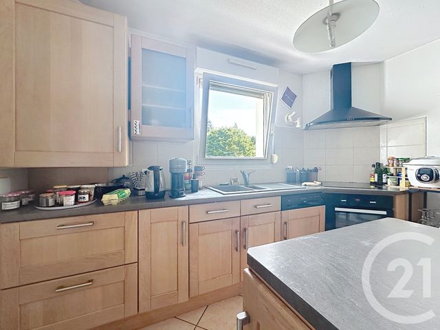 Appartement F3 à louer - 3 pièces - 74.0 m2 - MONTBELIARD - 25 - FRANCHE-COMTE - Century 21 Agence De La Gare