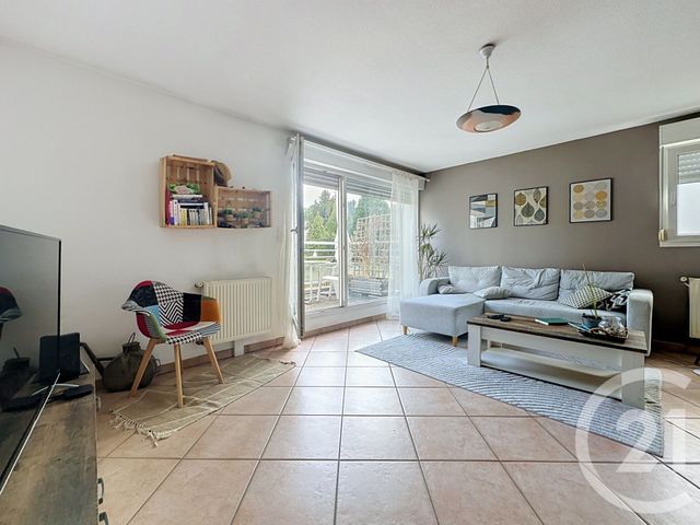 Appartement F3 à louer - 3 pièces - 74.0 m2 - MONTBELIARD - 25 - FRANCHE-COMTE - Century 21 Agence De La Gare