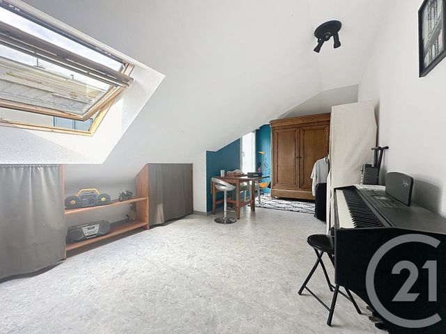 Appartement F3 à louer - 3 pièces - 74.0 m2 - MONTBELIARD - 25 - FRANCHE-COMTE - Century 21 Agence De La Gare