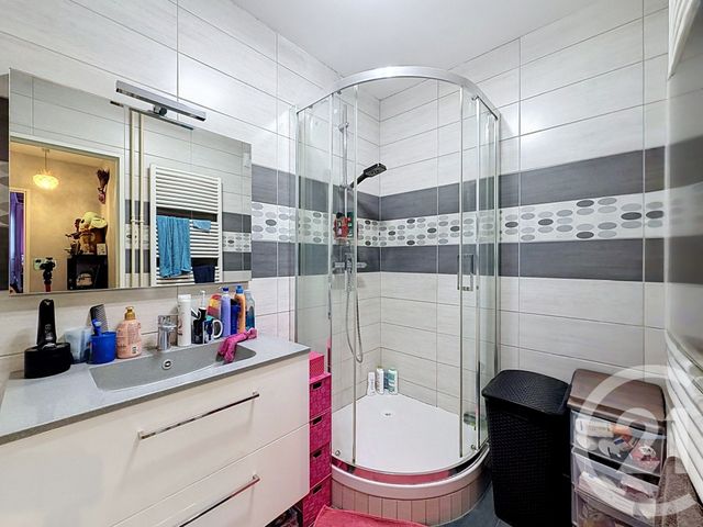 Appartement F4 à vendre - 4 pièces - 81.0 m2 - SOCHAUX - 25 - FRANCHE-COMTE - Century 21 Agence De La Gare