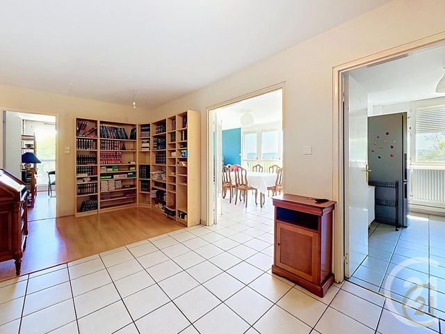 Appartement F6 à vendre - 5 pièces - 106.66 m2 - MONTBELIARD - 25 - FRANCHE-COMTE - Century 21 Agence De La Gare