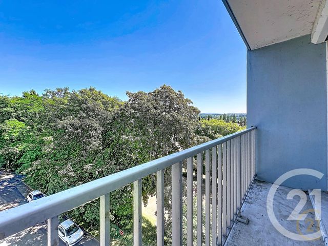 Appartement F6 à vendre - 5 pièces - 106.66 m2 - MONTBELIARD - 25 - FRANCHE-COMTE - Century 21 Agence De La Gare