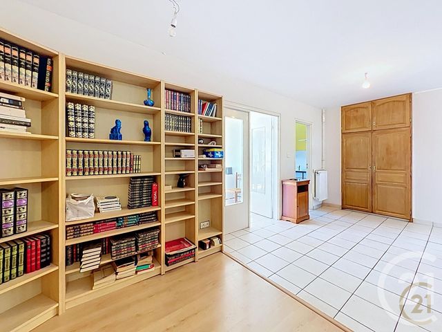 Appartement F6 à vendre - 5 pièces - 106.66 m2 - MONTBELIARD - 25 - FRANCHE-COMTE - Century 21 Agence De La Gare