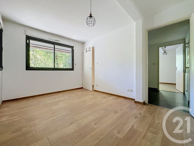 Appartement F4 à louer - 4 pièces - 90.0 m2 - MONTBELIARD - 25 - FRANCHE-COMTE - Century 21 Agence De La Gare