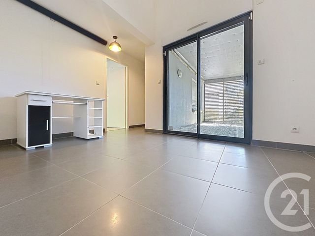 Appartement F4 à louer - 4 pièces - 90.0 m2 - MONTBELIARD - 25 - FRANCHE-COMTE - Century 21 Agence De La Gare