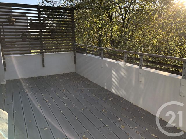 Appartement F4 à louer - 4 pièces - 90.0 m2 - MONTBELIARD - 25 - FRANCHE-COMTE - Century 21 Agence De La Gare