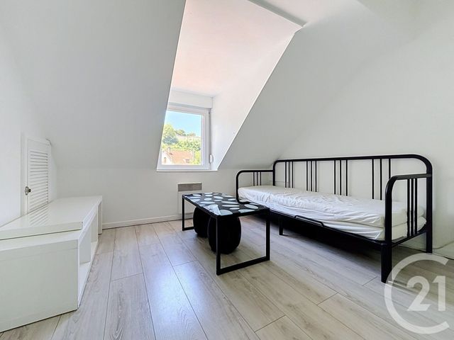 Appartement F1 à louer - 1 pièce - 18.0 m2 - MONTBELIARD - 25 - FRANCHE-COMTE - Century 21 Agence De La Gare