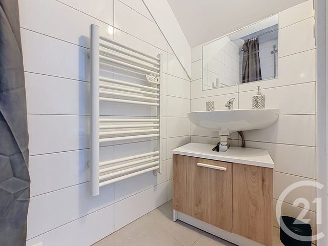 Appartement F1 à louer - 1 pièce - 18.0 m2 - MONTBELIARD - 25 - FRANCHE-COMTE - Century 21 Agence De La Gare