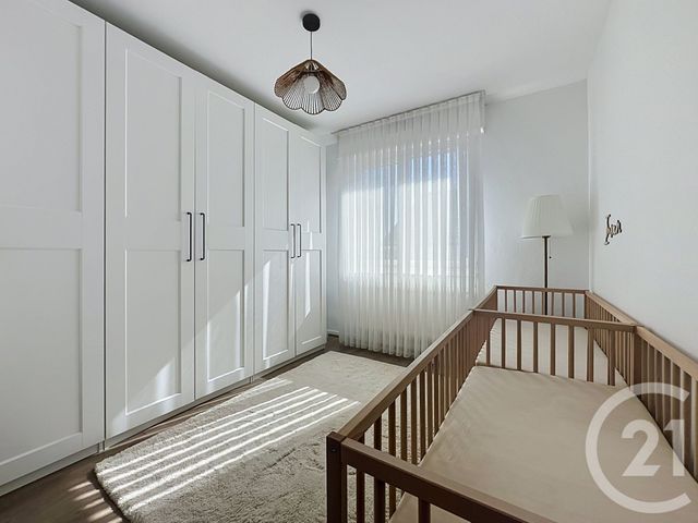Appartement F4 à louer - 4 pièces - 100.0 m2 - SOCHAUX - 25 - FRANCHE-COMTE - Century 21 Agence De La Gare