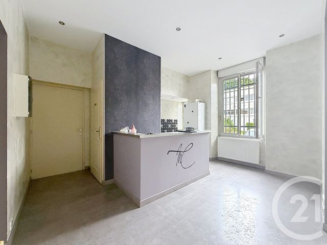 Appartement Local à louer - 4 pièces - 71.99 m2 - MANDEURE - 25 - FRANCHE-COMTE - Century 21 Agence De La Gare