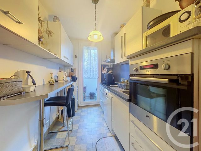 Appartement F3 à vendre - 3 pièces - 55.94 m2 - MONTBELIARD - 25 - FRANCHE-COMTE - Century 21 Agence De La Gare