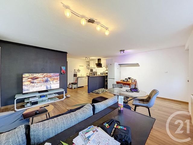 Appartement F3 à louer - 3 pièces - 69.0 m2 - VIEUX CHARMONT - 25 - FRANCHE-COMTE - Century 21 Agence De La Gare