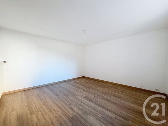 Appartement F3 à louer - 3 pièces - 69.0 m2 - VIEUX CHARMONT - 25 - FRANCHE-COMTE - Century 21 Agence De La Gare