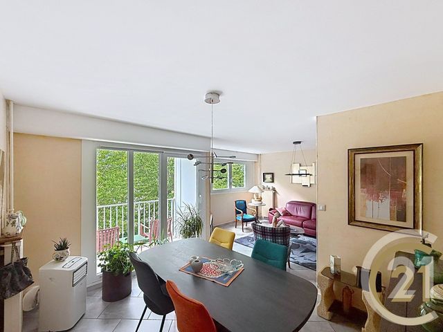 Appartement F4 à vendre - 4 pièces - 77.28 m2 - MONTBELIARD - 25 - FRANCHE-COMTE - Century 21 Agence De La Gare