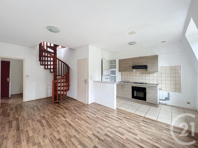Appartement F3 à vendre - 3 pièces - 45.16 m2 - COUTHENANS - 70 - FRANCHE-COMTE - Century 21 Agence De La Gare
